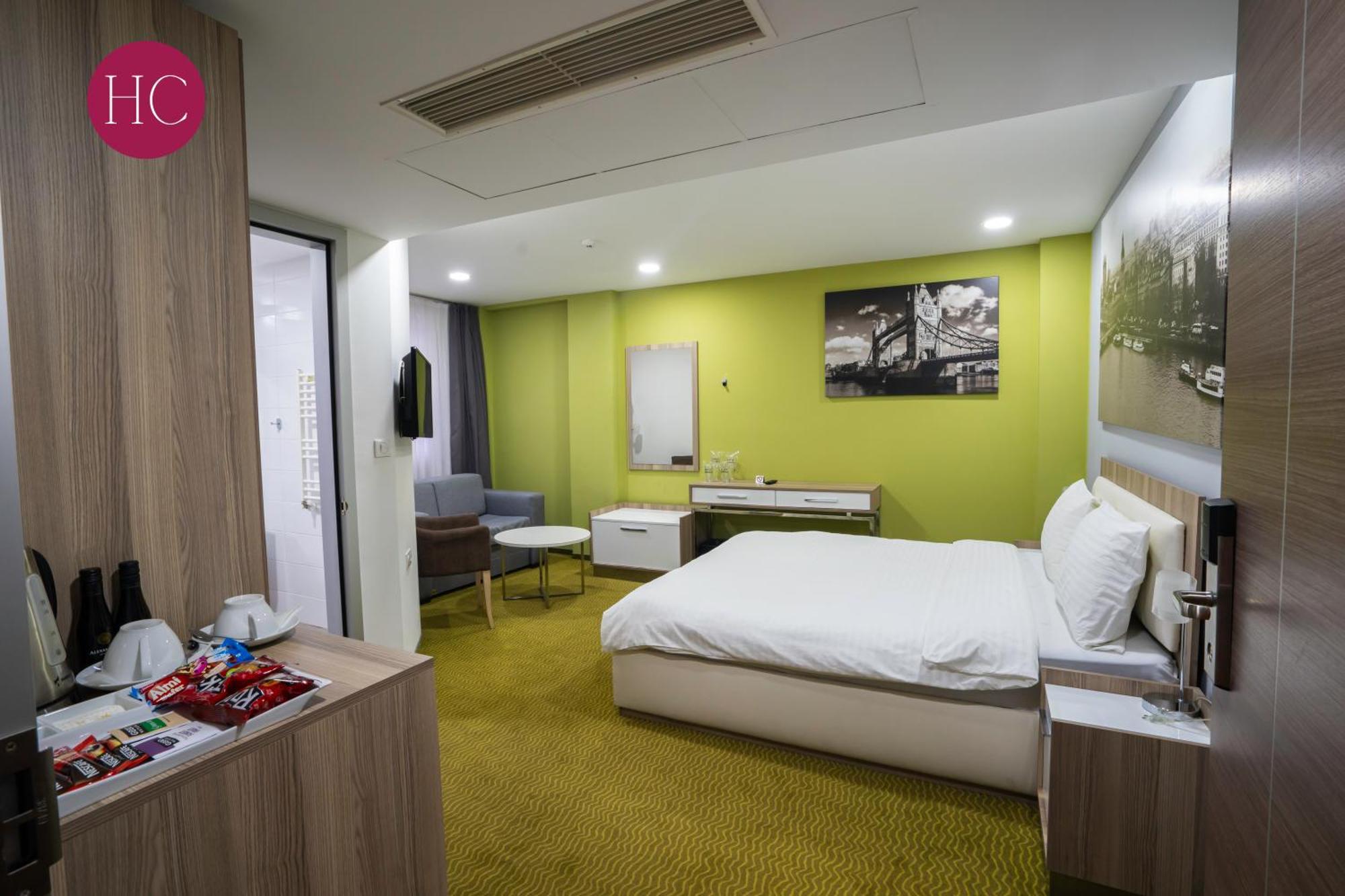 Central Hotel, Fitness And Spa Vinica Экстерьер фото