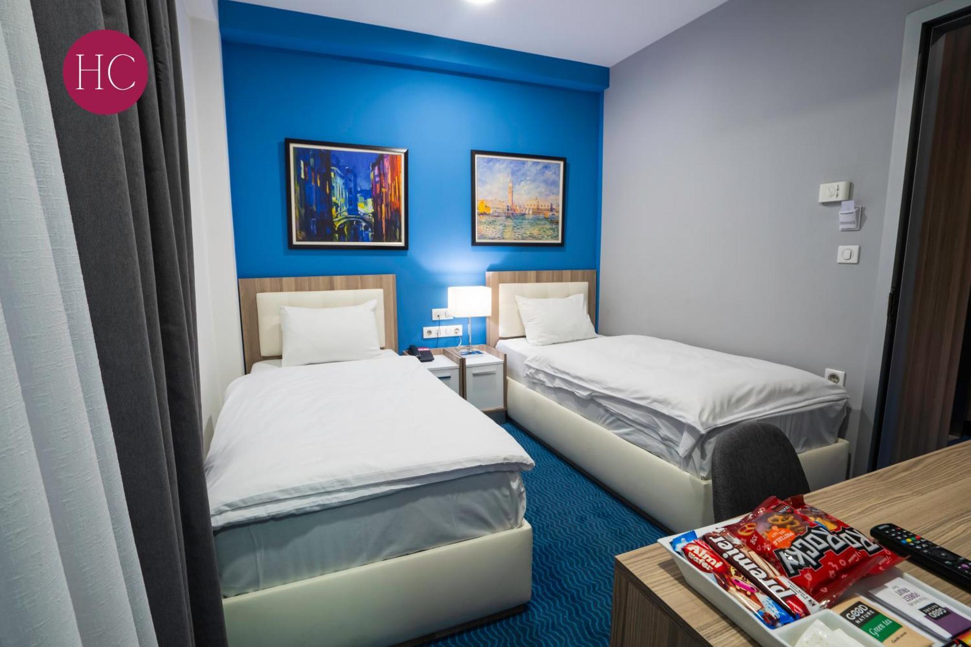 Central Hotel, Fitness And Spa Vinica Экстерьер фото
