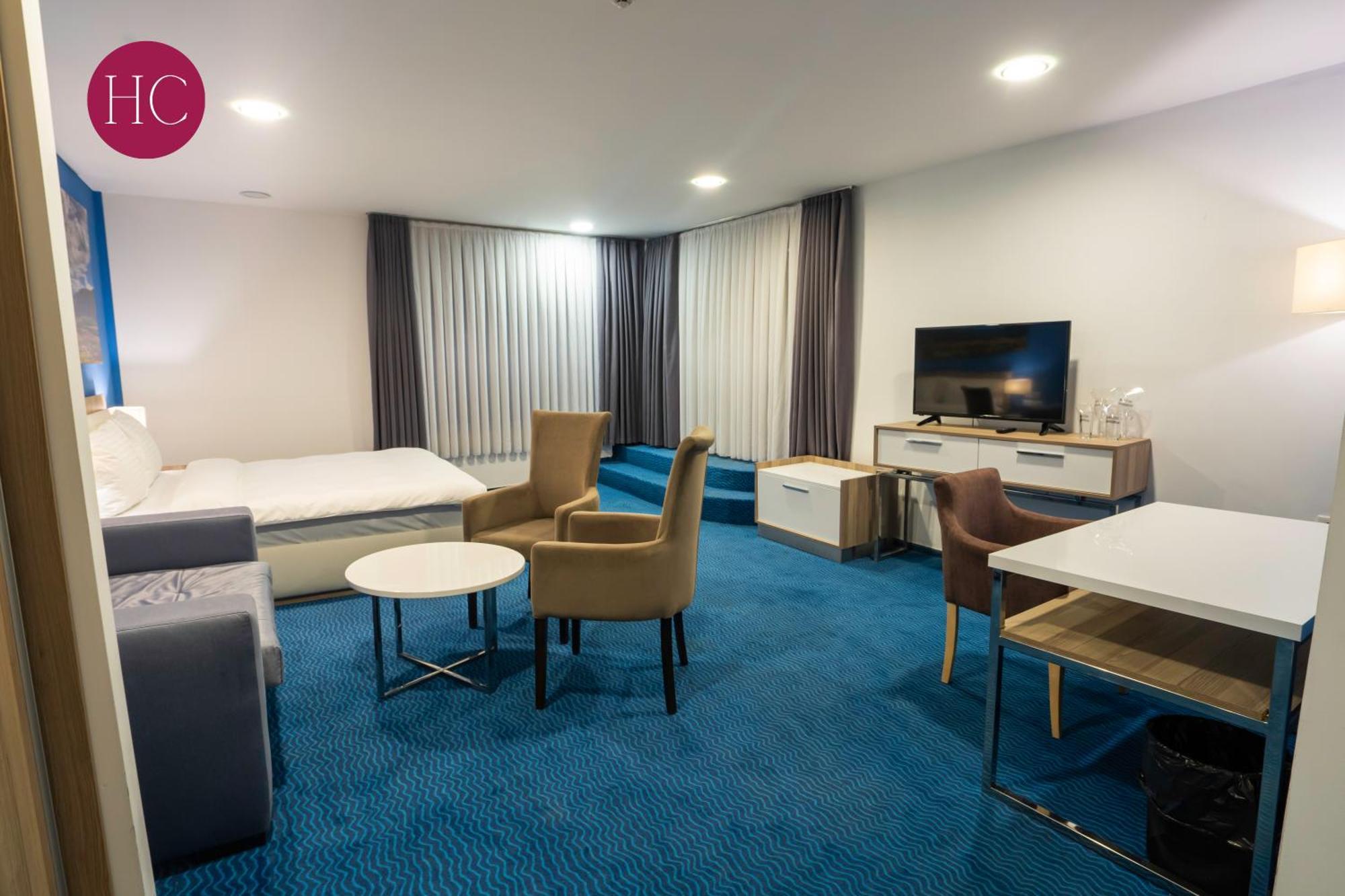 Central Hotel, Fitness And Spa Vinica Экстерьер фото
